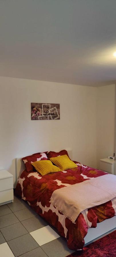Chez Nous Apartamento Bastogne Exterior foto