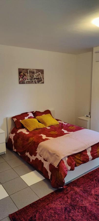 Chez Nous Apartamento Bastogne Exterior foto